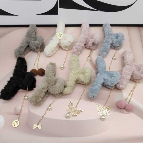 Заколка-краб плюшевая