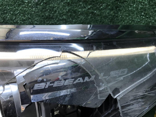 Битая Фара левая Toyota Fortuner 2 (2015-2020) LED