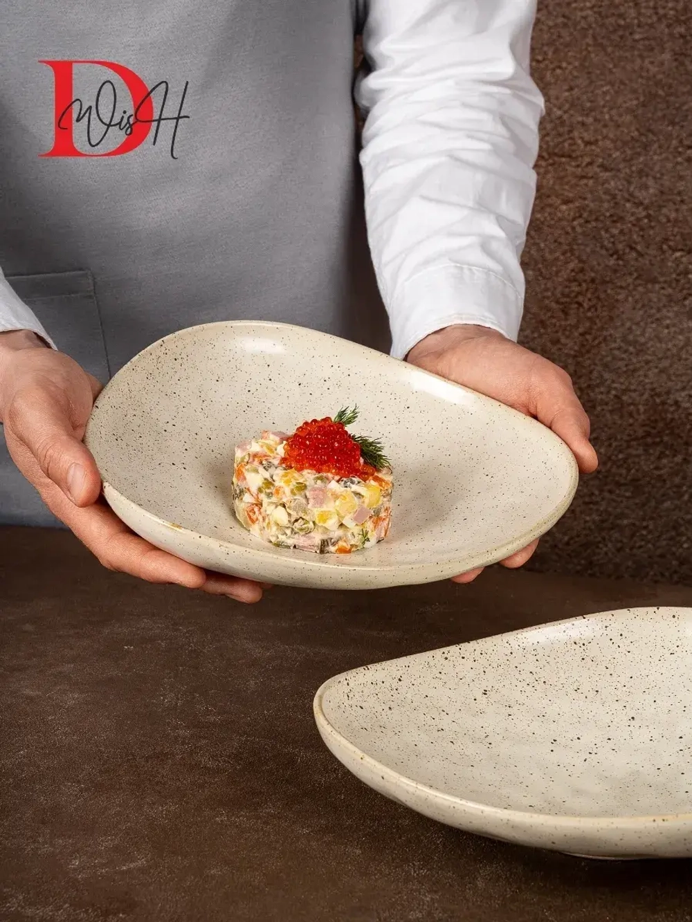 Набор посуды 2 тарелки мятый фарфор 25 см