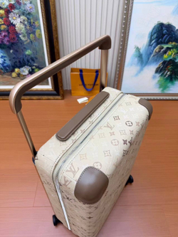 Дорожный чемодан Louis Vuitton Horizon 55