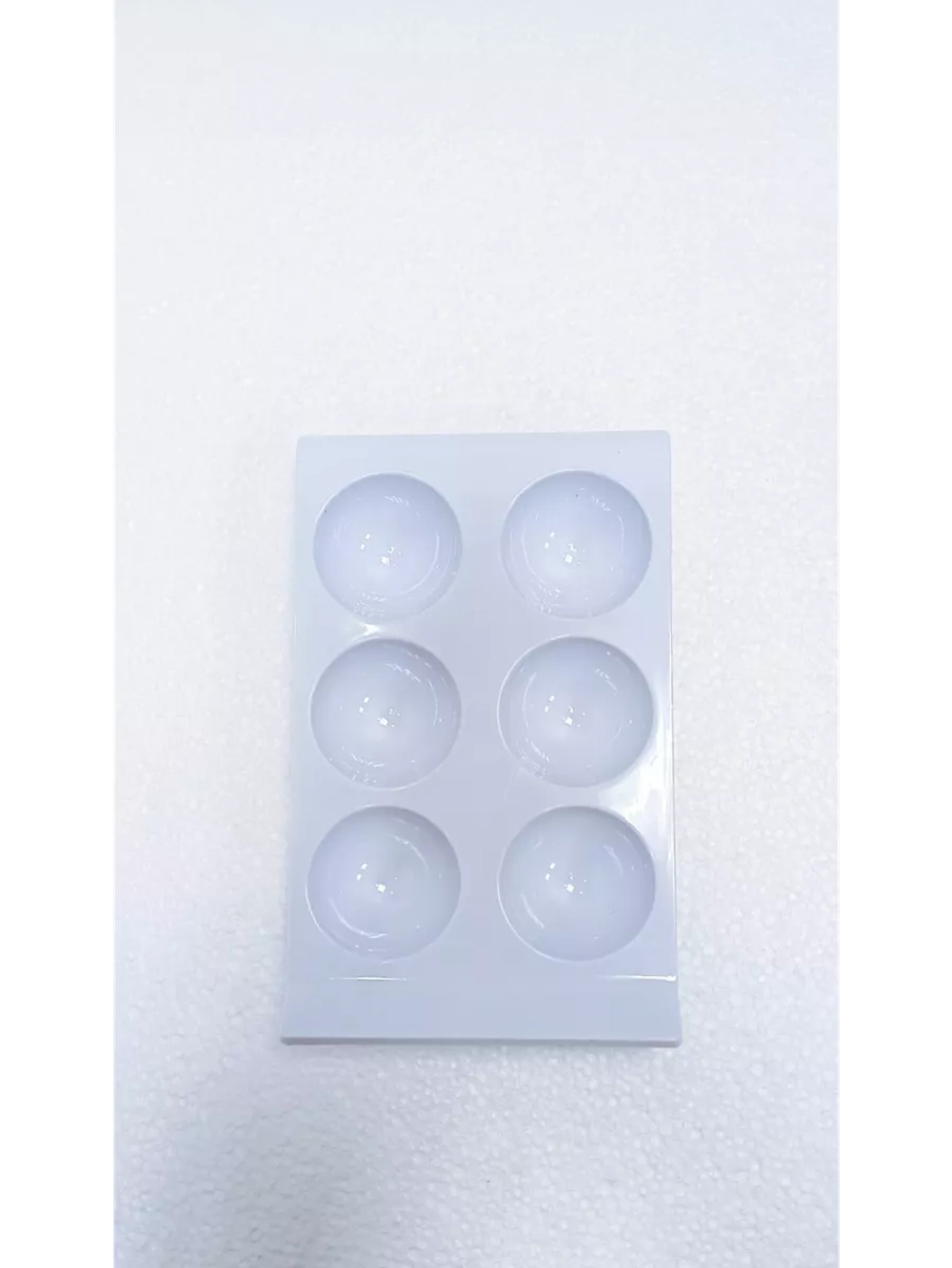 Лоток (Подставка, форма ) для яиц в холодильник 5734690400 (5734690001) Beko