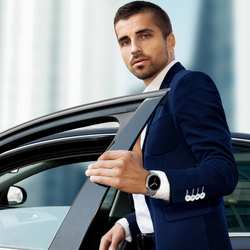 Ремешок из нержавеющей стали серого цвета (Gun-grey) от Dux Ducis для смарт часов Samsung Galaxy Watch 8 (40 и 44мм), серия Milanese Series (миланская петля)