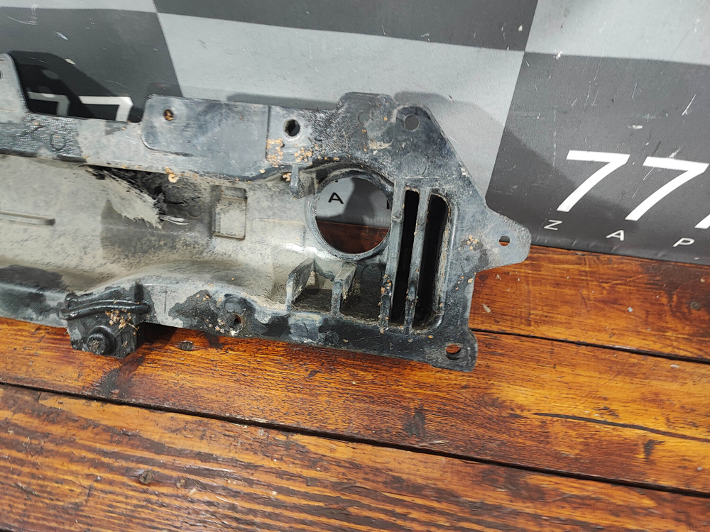 Усилитель заднего бампера Kia Sportage 4 (QL) 18-22 Б/У Оригинал 86631F1500