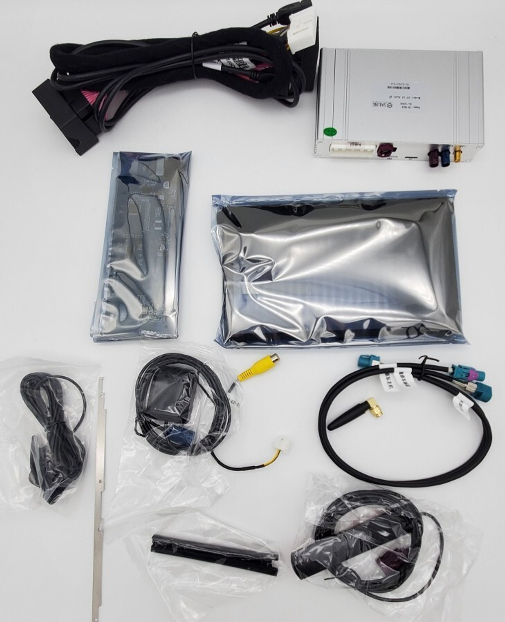 Магнитола для Audi Q7 2016-2020 - Carmedia SL-A904 монитор 9", Android 10, 8Гб+128Гб, CarPlay, SIM-слот