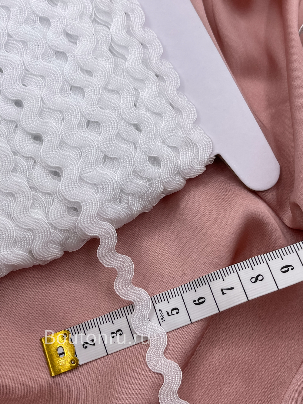 Тесьма декоративная волнистая "Вьюнчик зиг-заг" белая