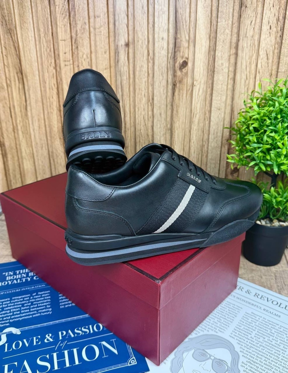 Кроссовки Bally
