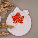 Брошь "Кленовый лист"