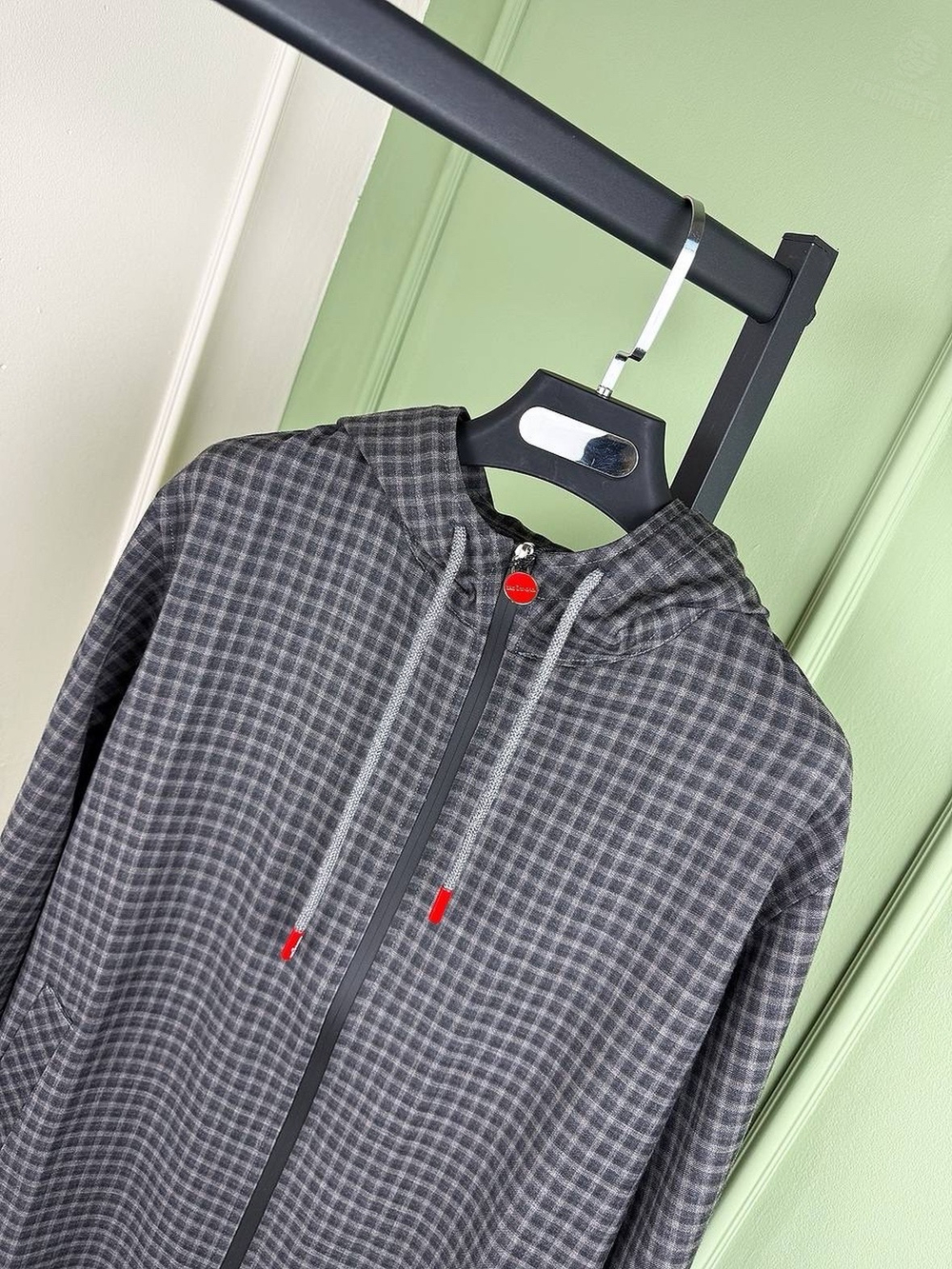 Рубашка с капюшоном Kiton