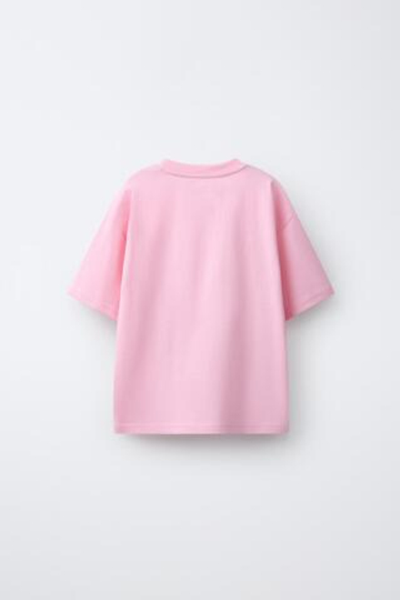 ZARA ФУТБОЛКА С ПРИНТОМ «ФРУКТЫ», РОЗОВЫЙ