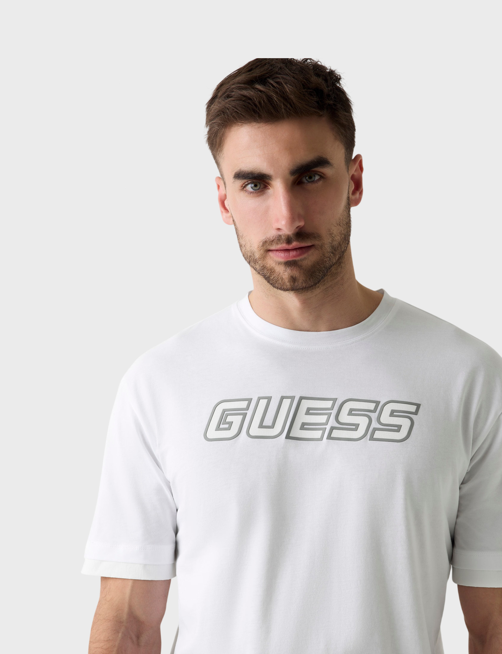 Футболка GUESS