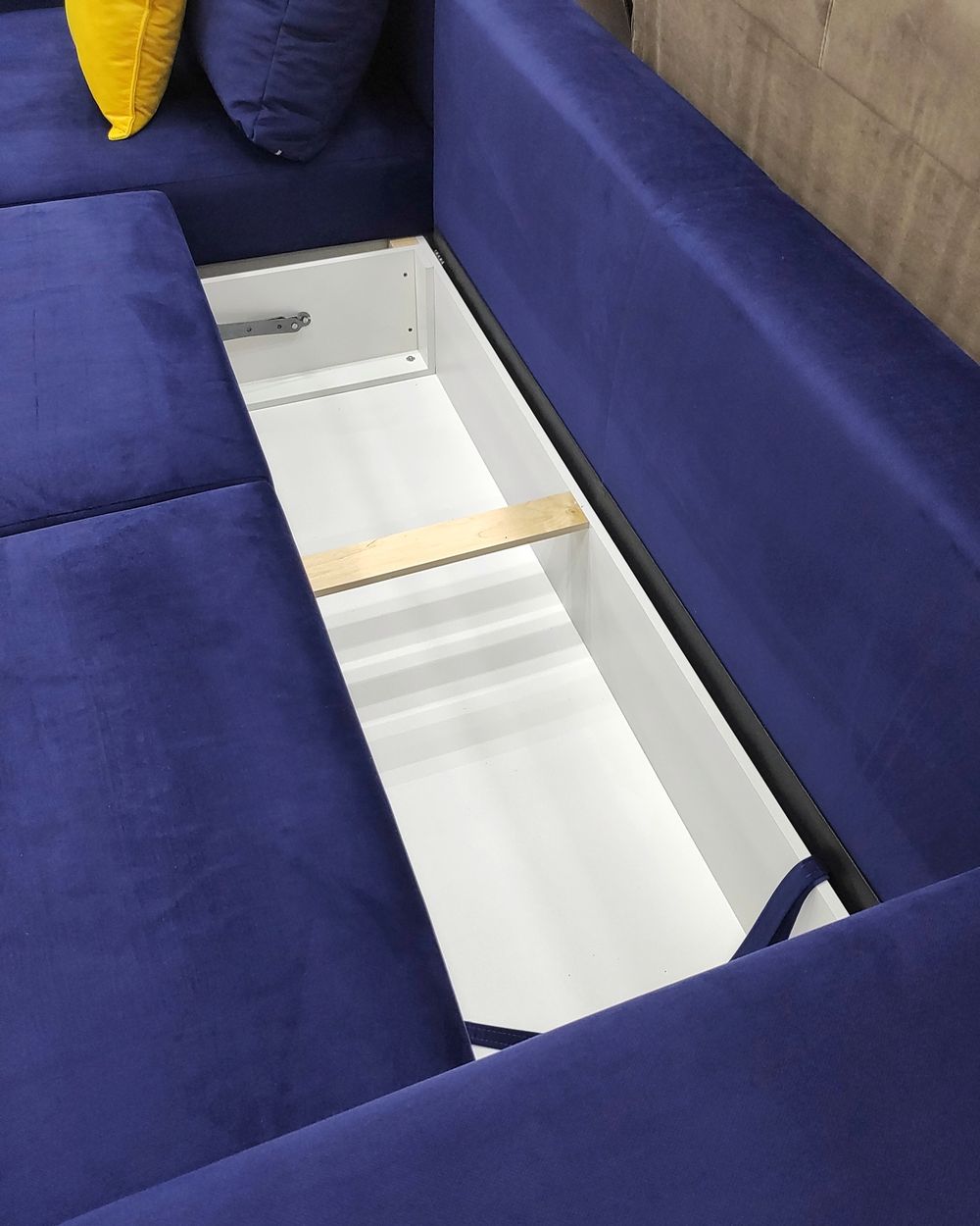 Диван "Моллис" (Cabrio-25/маленькие подушки Modus-12), Милли