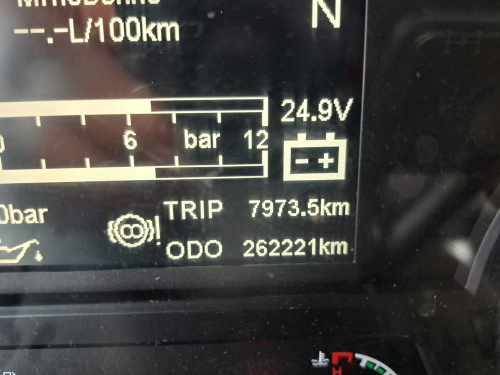 Shacman (Shaanxi) SX* 6x4 Седельный тягач SX42584V324 (Дизельный, 11,6 л, 423 л.с., МТ)