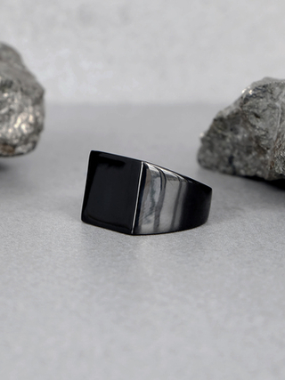 Печатка из стали "Черный квадрат"