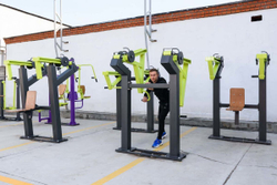 Power-1805 Уличный тренажер Тяга к поясу стоя с переменной нагрузкой ZAVODSPORTA