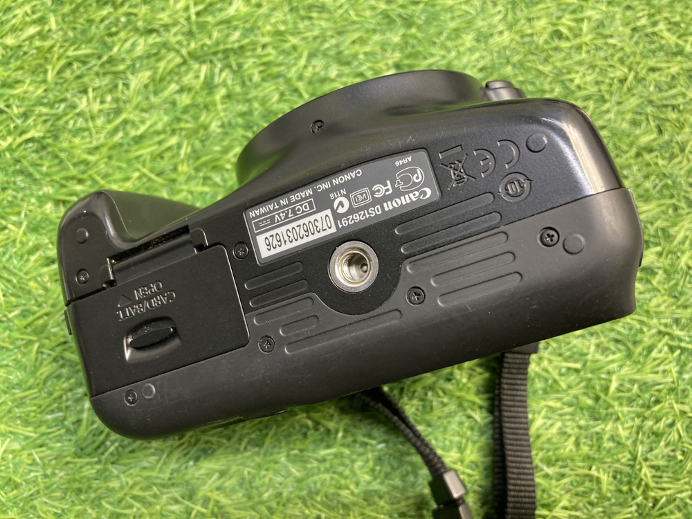 Canon 1100D kit 18-55 IS III Покупка/Продажа