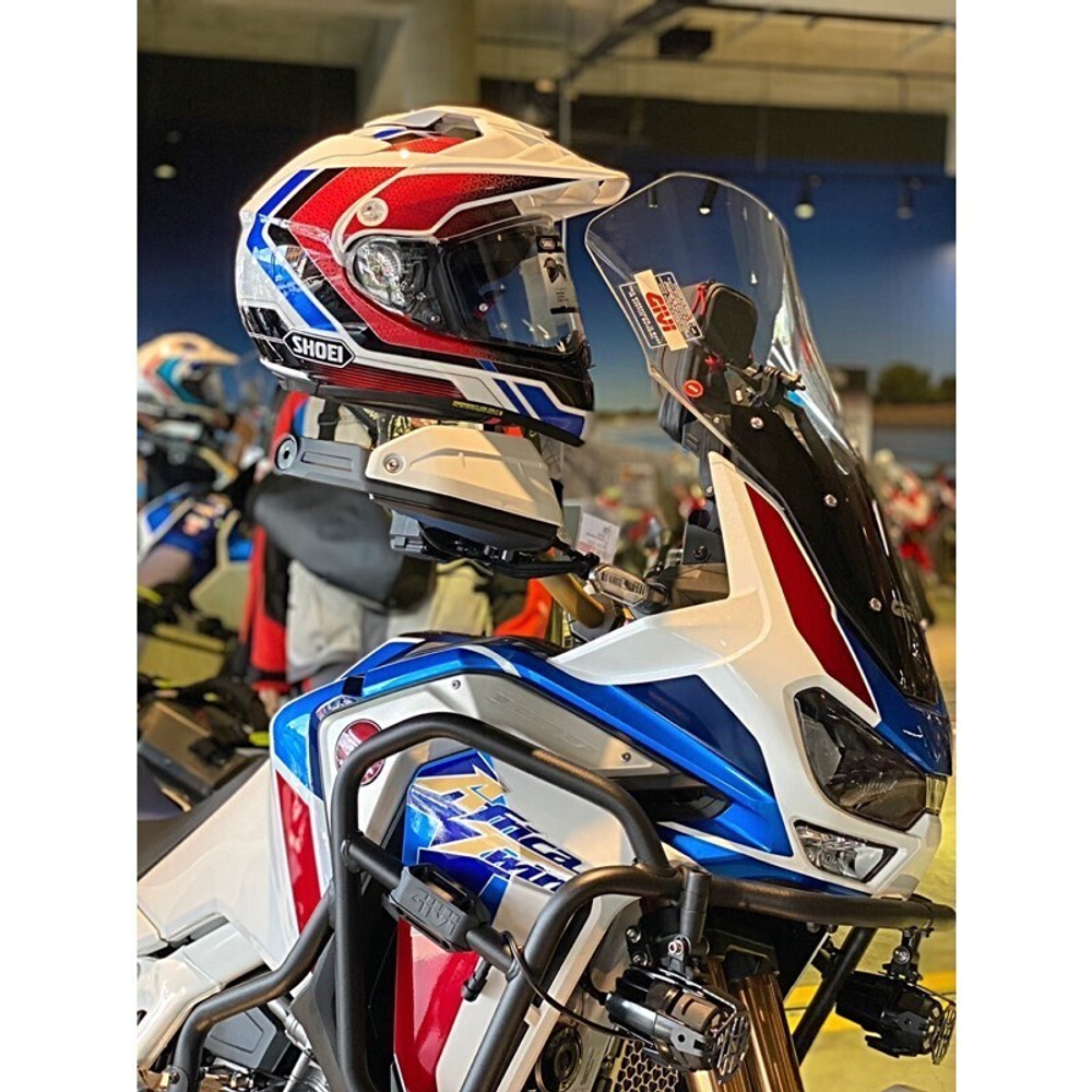 SHOEI Hornet ADV Sovereign TC-10