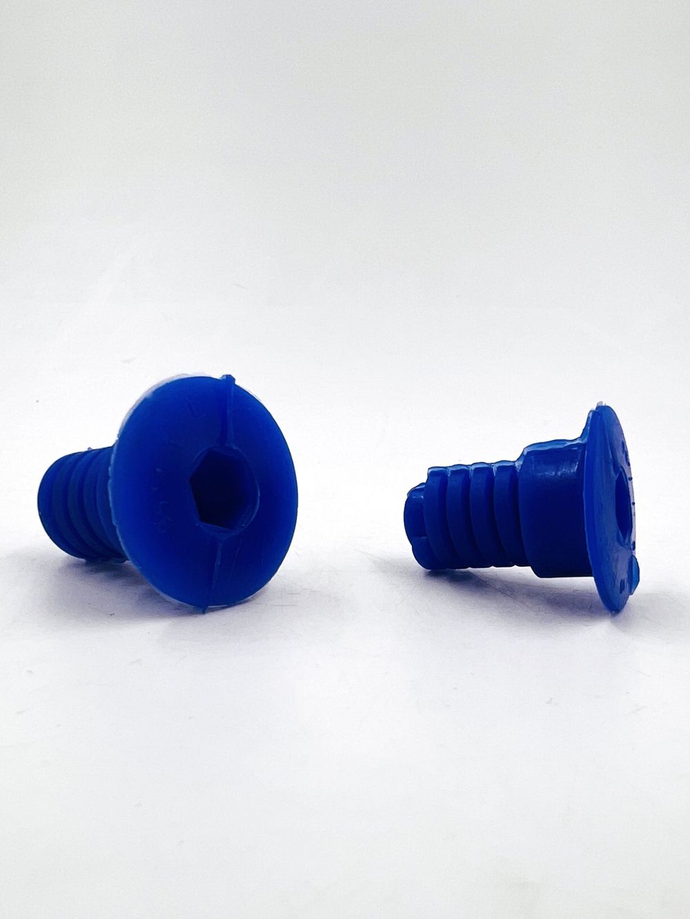 Отбойник капота силиконовый синий ВАЗ 2110-12, Приора, Гранта комплект 2 шт