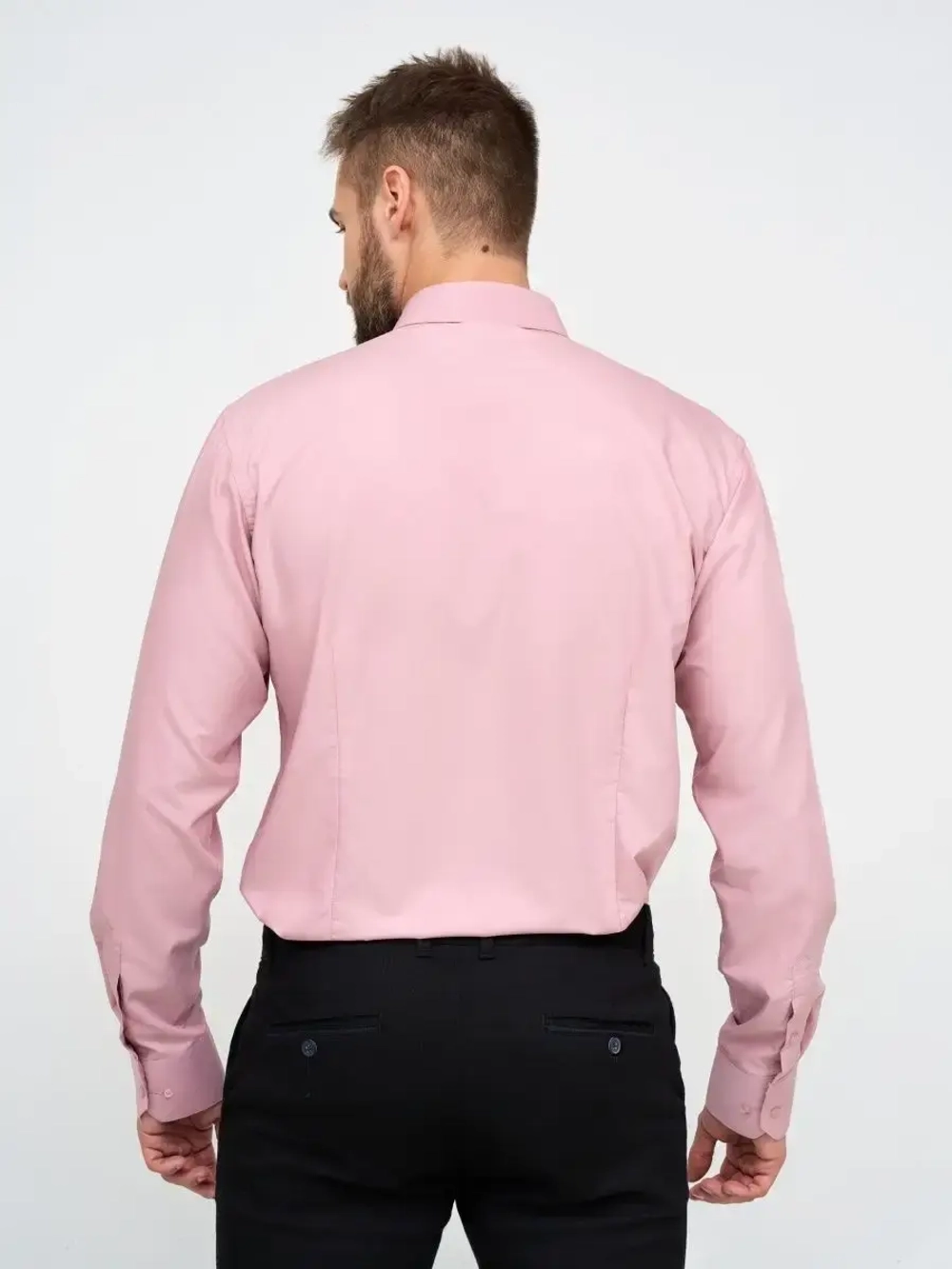 Рубашка классическая с длинным рукавом приталенная