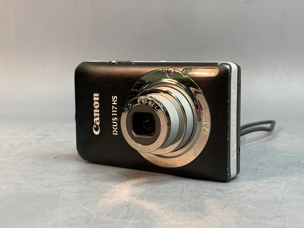 Canon Digital IXUS 117 HS царапины