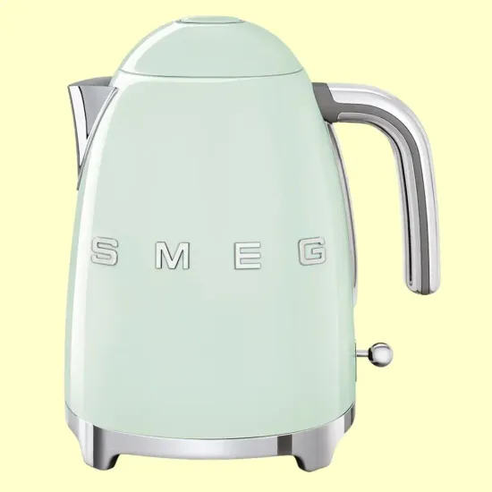 Электрический чайник Smeg KLF03PGEU, объем 1,7 л, пастельный зеленый