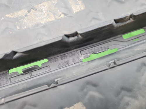 Решетка бампера правая Mercedes V w447 (14-нв) AMG