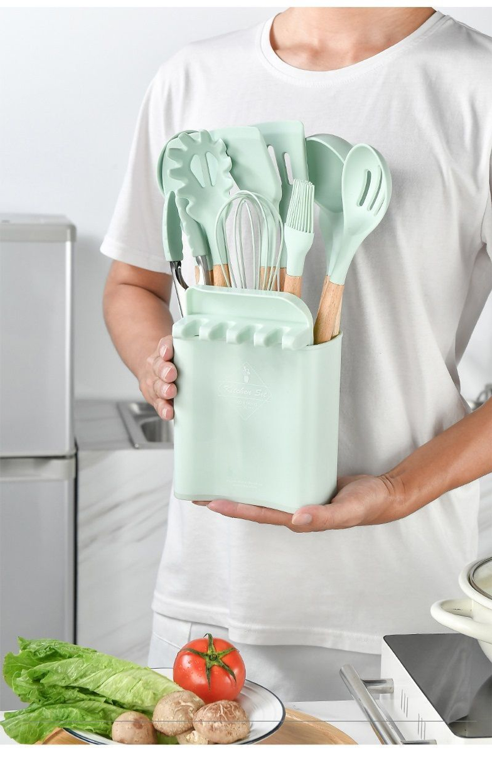 Набор кухонных принадлежностей из 13 предметов