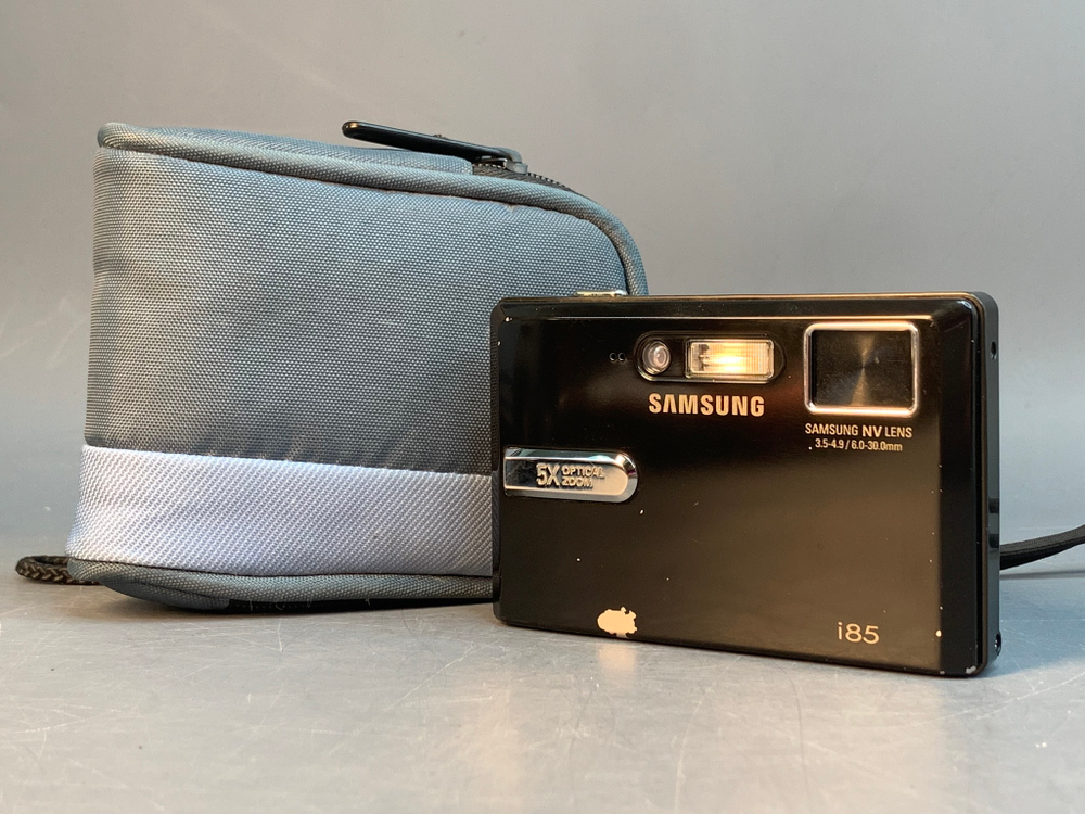 Samsung i85