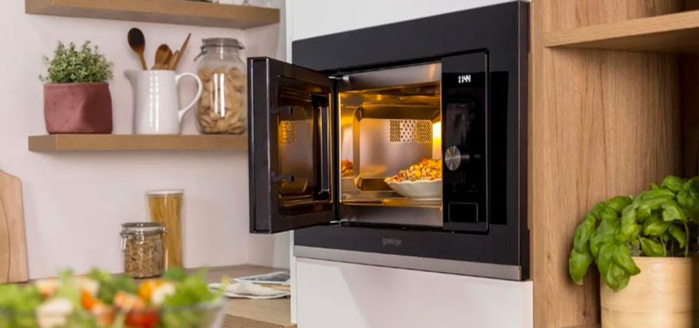 Микроволновая печь Gorenje MO20S4BC