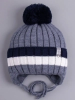 Шапка для мальчика вязаная демисезонная с завязками