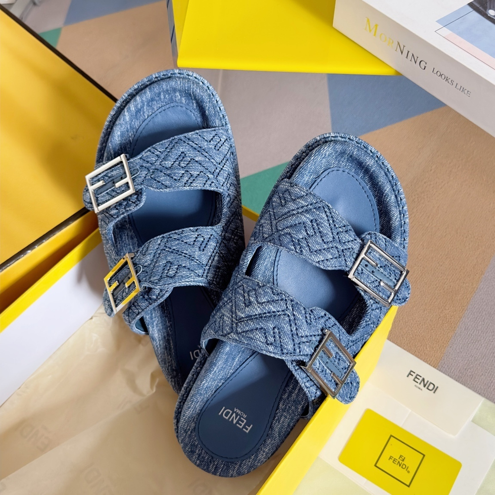 Fendi Feel Slides