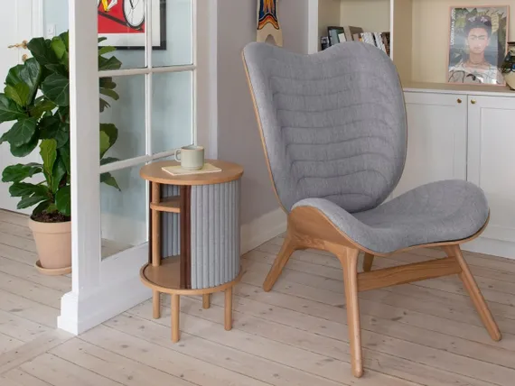 Кресло Umage A Conversation Piece Tall, дуб с синей обивкой