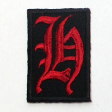 Нашивка буква "H" (красная)