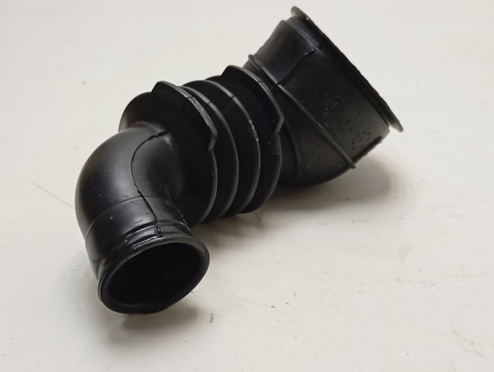 IWUB4085CIS кт59 Сливной патрубок для стиральной машины Indesit 174001678 б/у