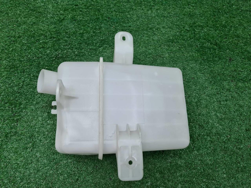 Бачок омывателя Geely Tugella (2019-2024)