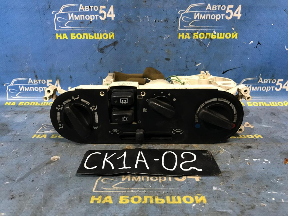 Блок управления климат-контролем MITSUBISHI LANCER 2000