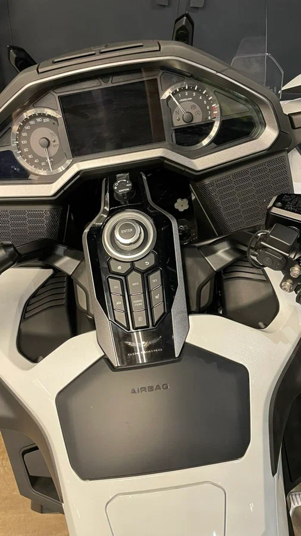 Honda GL 1800 Gold Wing DCT