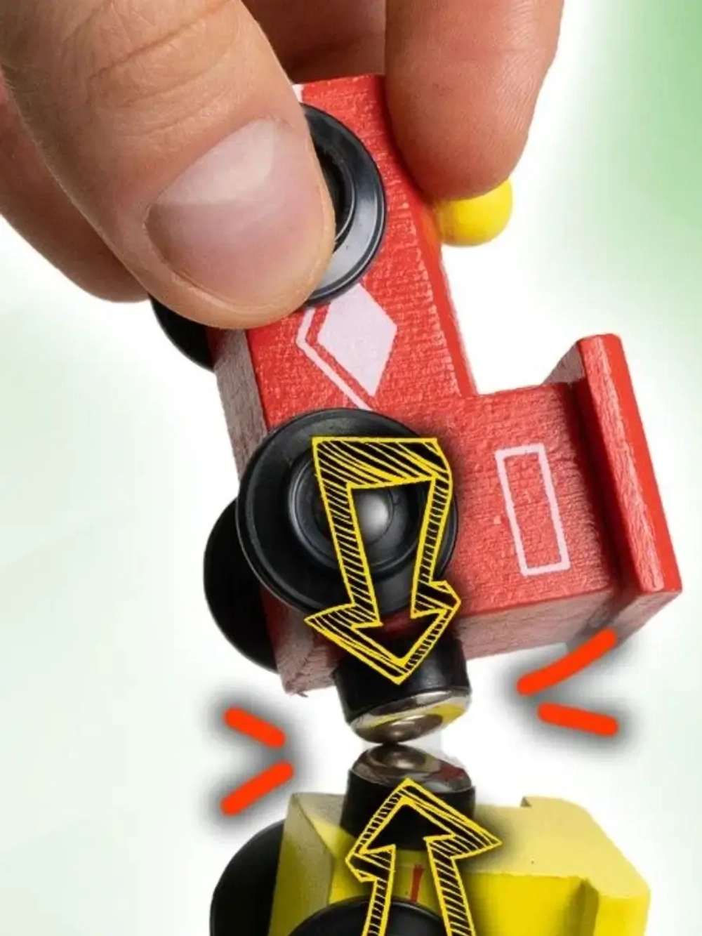 Паровозик деревянный  с магнитной сцепкой для детей