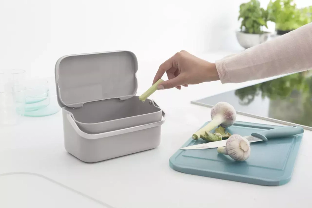 Brabantia - Контейнер для мусора Sort &amp; Go 1,8л, серый / артикул   230080  / GTIN 8710755230080