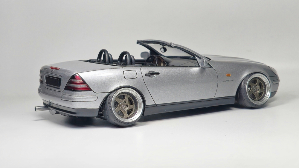 Краска лаковая HobbyLink Mercedes-Benz Crystal Antimon Grey HP-2206