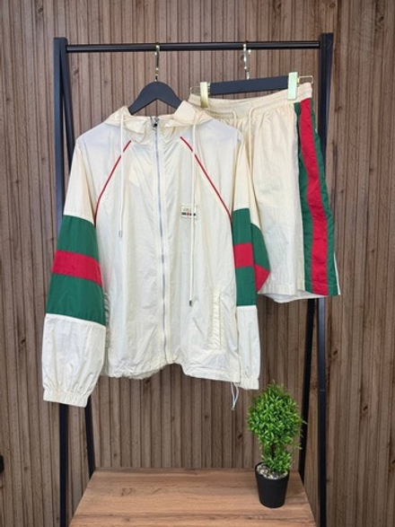 Летний костюм Gucci