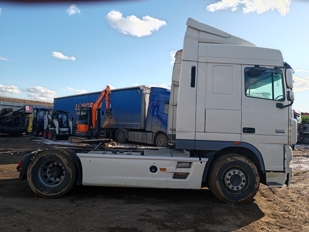 DAF XF 4x2 Седельный тягач FT XF 105 410 (Дизельный, 12,9 л, 408 л.с., АТ)