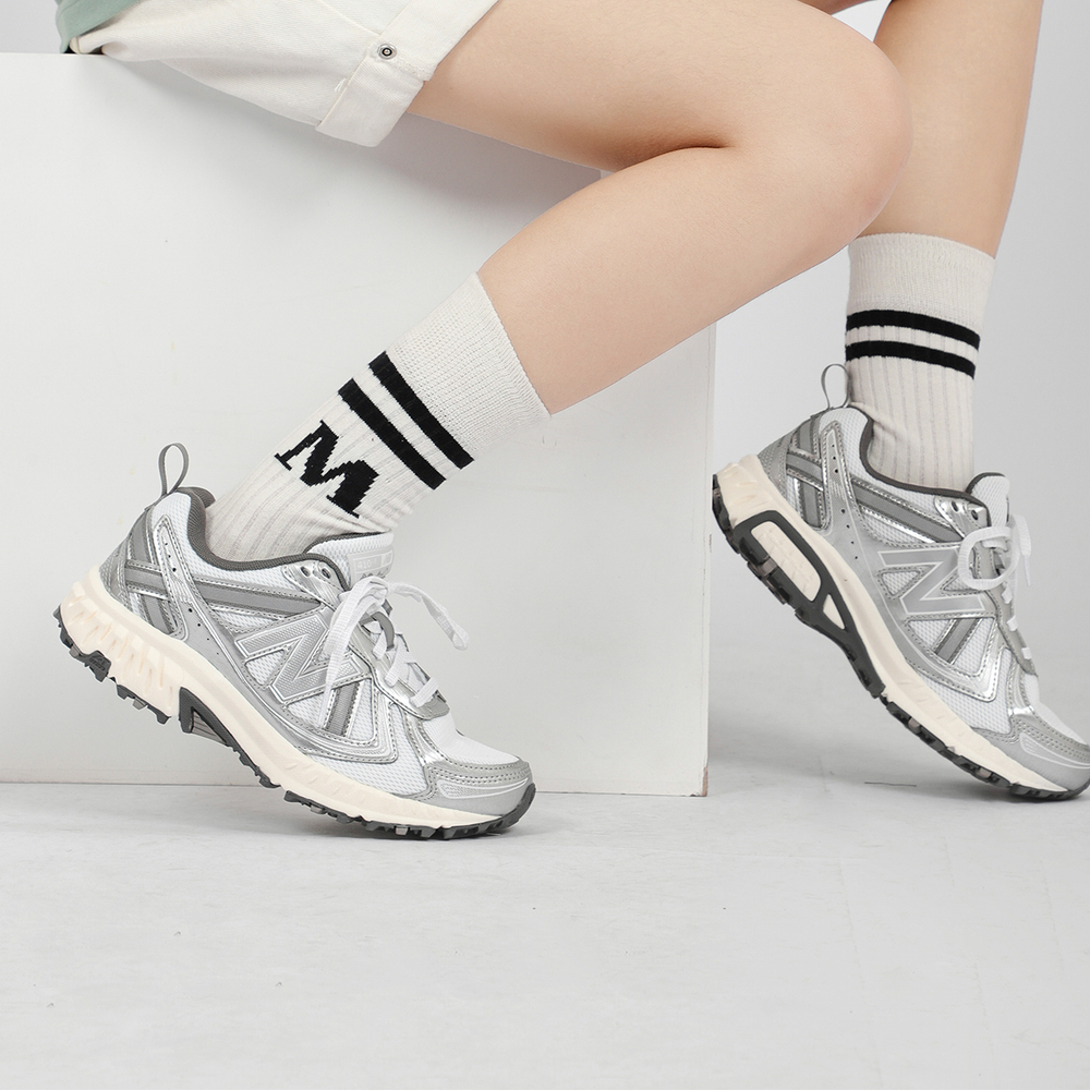 New Balance 410 Wide White Silver