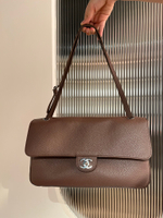Chanel Maxi Flapbag 32 cm