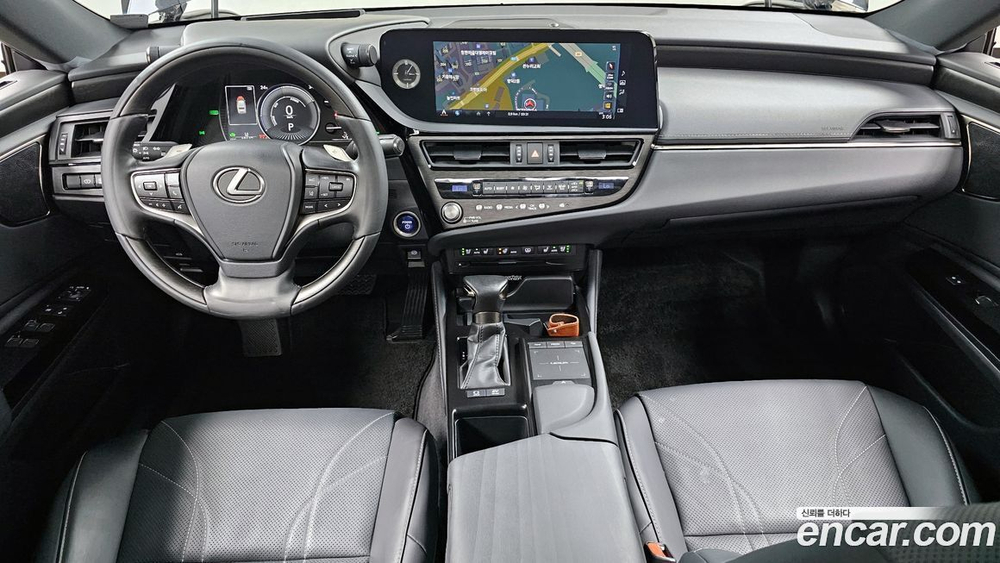 Lexus ES300h 7 Generation Executive (12.2021)