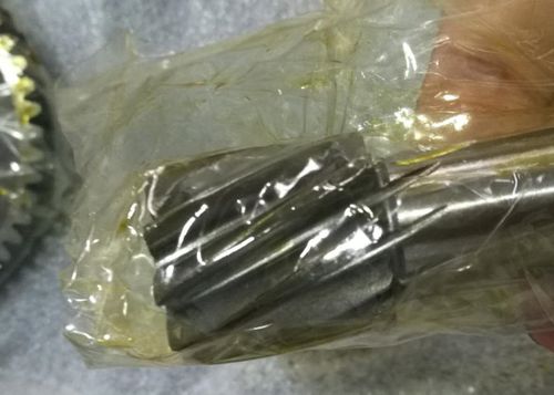 Вал-шестерня HCR80K (нового образца)/Small gear