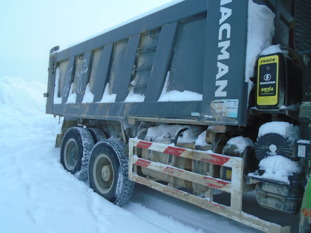 Shacman (Shaanxi) SX* 6x6 Самосвал SX32586T385 (Дизельный, 11,6 л, 369 л.с., МТ)