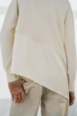 ZARA АСИММЕТРИЧНЫЙ СВИТЕР ИЗ КОМБИНИРОВАННОГО ТРИКОТАЖА, БЕЛЫЙ