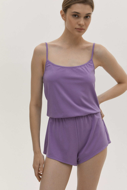 Домашний комбинезон, роскошный домашний комбинезон, соблазнительный комбинезон, комбинезон для дома, легкий домашний комбинезон, женственный комбинезон, комбинезон для отдыха, сексуальный комбинезон для дома, мягкий комбинезон, комбинезон для сна, шелковый комбинезон, элегантный домашний комбинезон, роскошный комбинезон из шелка, соблазнительный комбинезон для сна, женская домашняя одежда, соблазнительная домашняя одежда, домашняя одежда из шелка, стильный комбинезон для дома, премиум комбинезон, роскошный комбинезон для дома, фиолетовый домашний комбинезон.