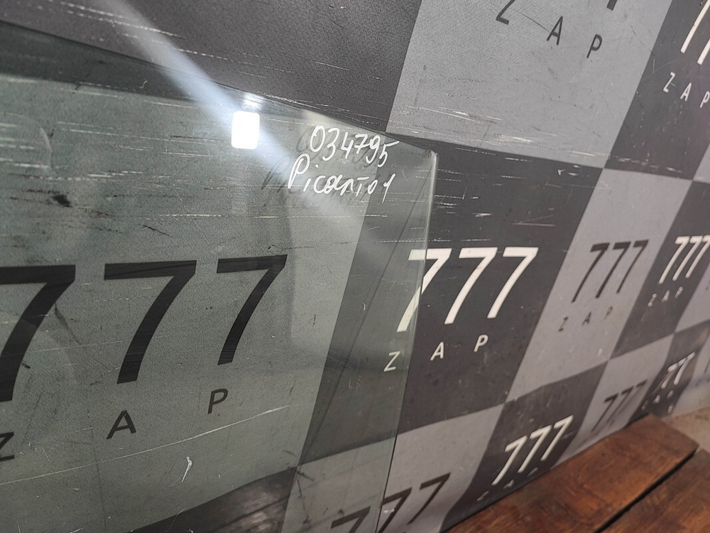 Стекло двери задней левой Kia Picanto 1 04-11 Б/У Оригинал 8341107000