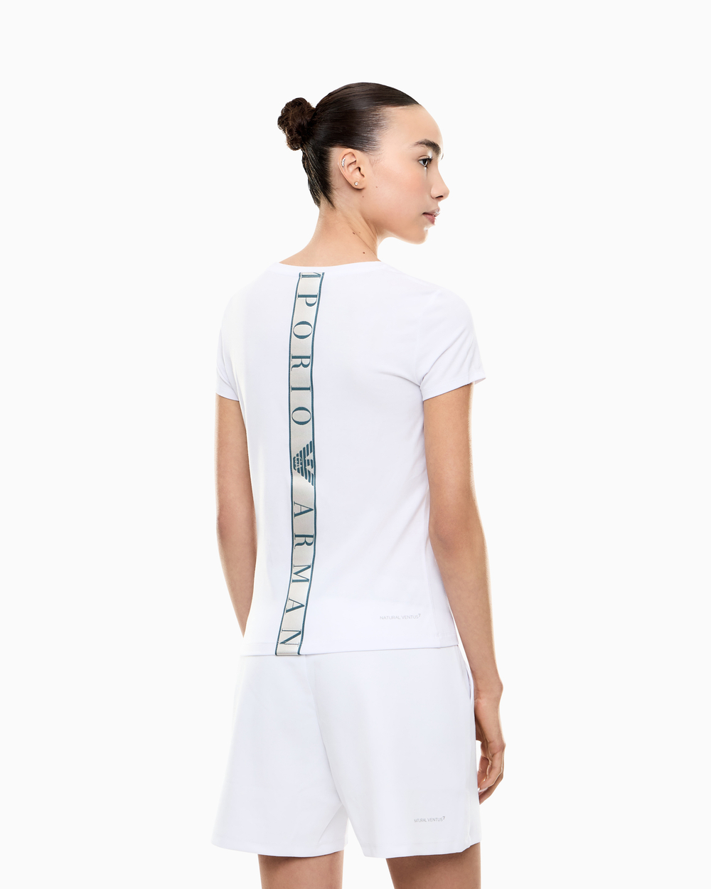 Футболка EA7